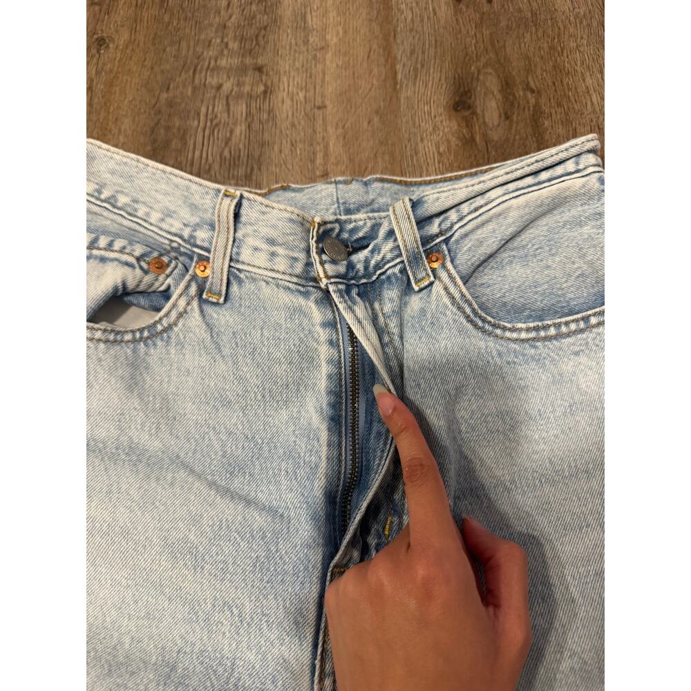 Levi's Premium Women's Ribcage Wide Leg Jean Size 28 - Picture 6 of 14